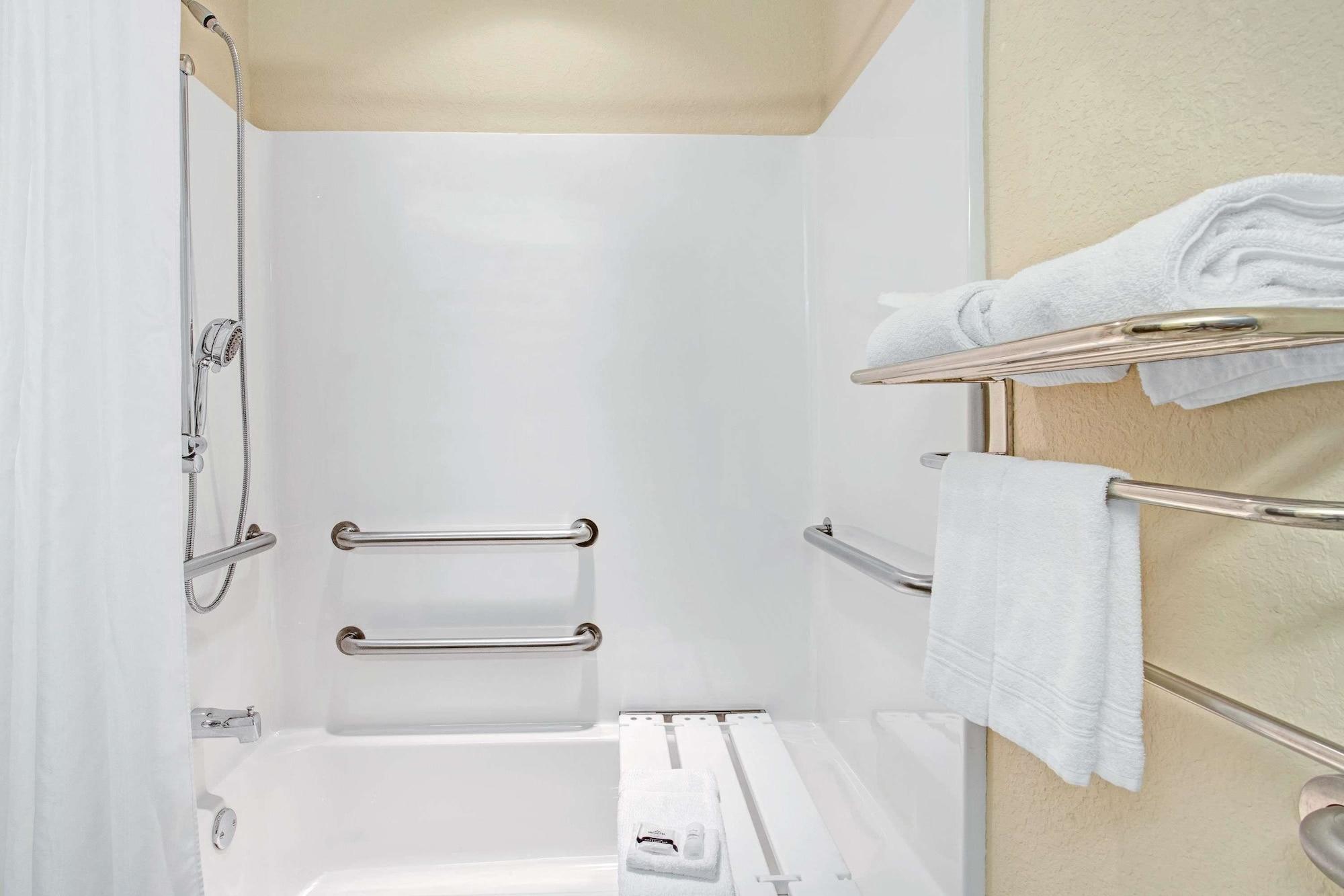 Ridge Manor Microtel Inn & Suites By Wyndham Brooksville מראה חיצוני תמונה